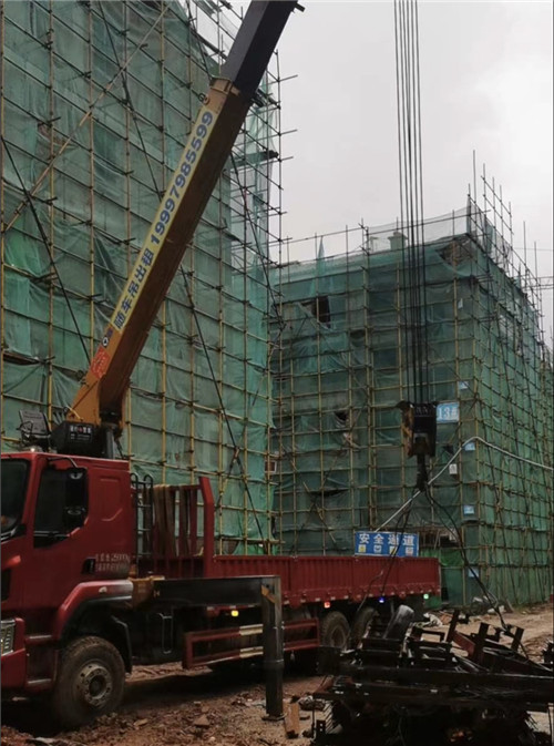 南雄市“慢工细活”—— 吊车的 “微动控制” 技术